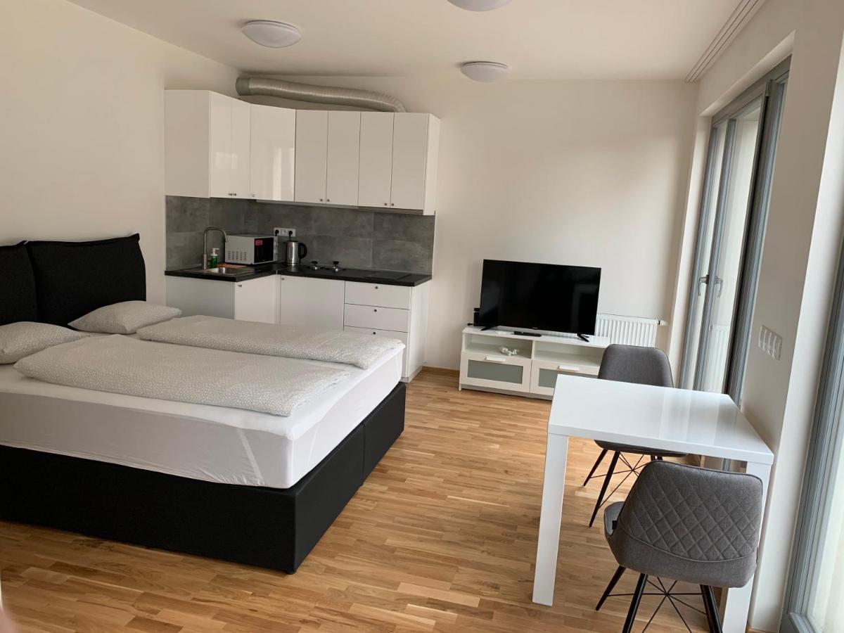 Residence Port Karolina ปราก ภายนอก รูปภาพ